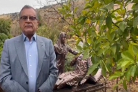 توضیحات جناب آقای دکتر سعید البرزی مسئول محترم پانل درمان جراحی فرد محور: تطبیق روش ها با نیازهای بالینی بیمار در ششمین کنگره کشوری اندومتریوز و جراحی کم تهاجمی زنان